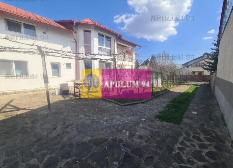 CASA (VILA) DE VANZARE IN CORNU